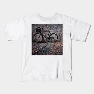 LET'S GO RIDE A BIKE. CREATIVE SERIES 4 Kids T-Shirt